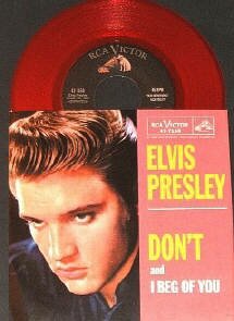 Rotes Vinyl. Elvis Presley Single Schallplatte Don't, I beg of you. 45rpm red vinyl red way Vinyl Single 45 rpm vinyl record disque 45 tours disco 45 giri avec pochette originale portada Orignal-Bildhlle.Original picture sleeve. Alle Elvis Singles auch fr Musikbox und Jukebox wie Seeburg und Wurlitzer geeignet