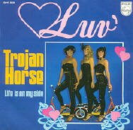 Luv Trojan Horse Eenie Meenie Miny Moe You're the greatest lover, Casanova Single Schallplatte Vinyl 45 rpm record disque 45 tours disco singolo 45 giri mit Original Bildhlle avec pochette con copertina. Alle Singles auch fr Jukebox und Musikbox wie Wurlitzer und Seeburg verwendbar. Topzustand, Garantie. Weltweiter Versand. Finden Sie hier Ihre Wunsch-Oldies Titel, Hits von gestern und vorgestern, 70er und 80 er Jahre Top Hits.